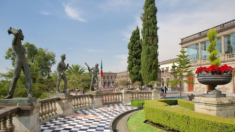 Place Chapultepec Castle