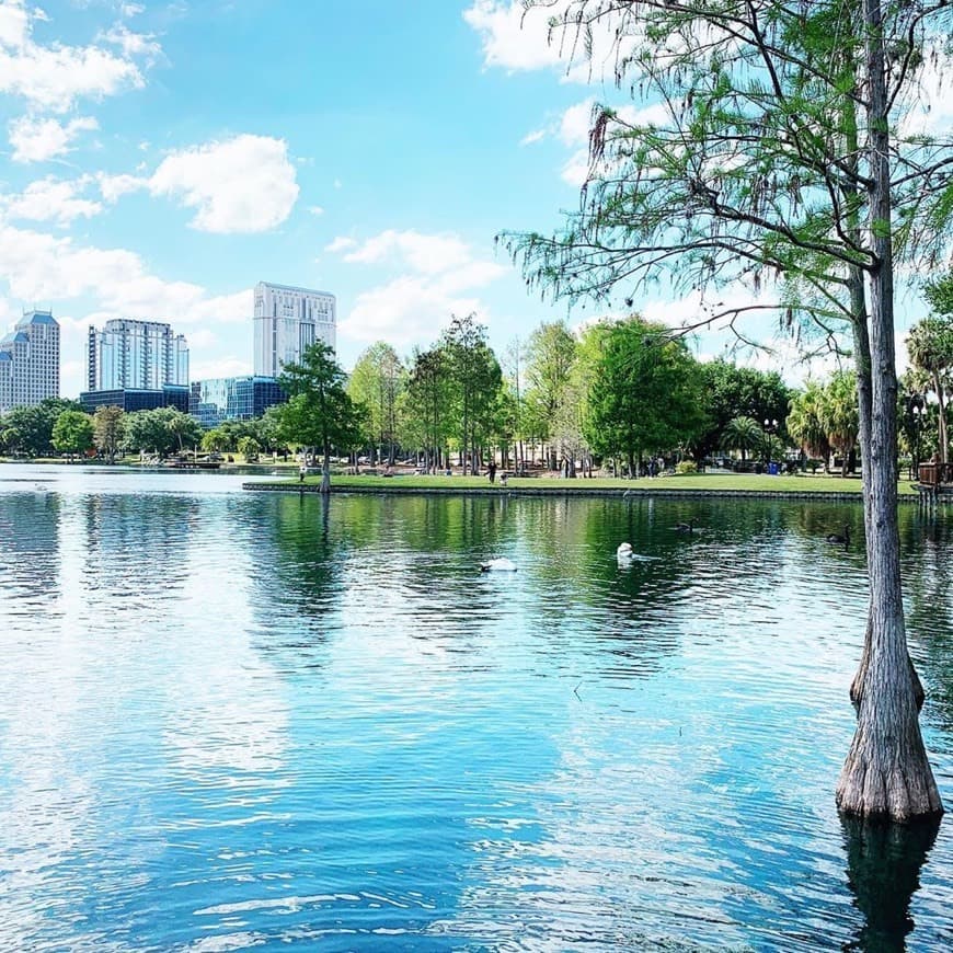 Place Lake Eola Park