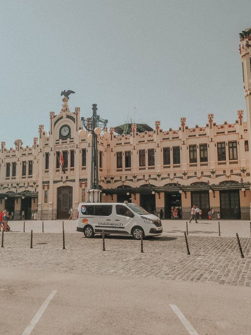 Place Estació del Nord