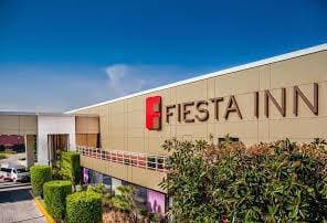 Lugar Hotel Fiesta Inn Plaza Central