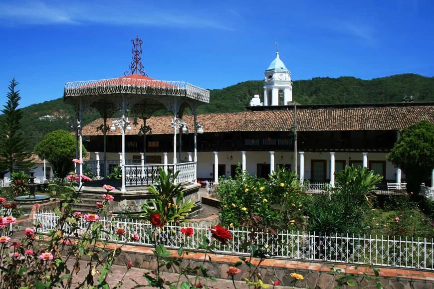 Place San Sebastián del Oeste