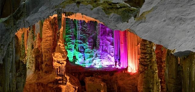 Lugar Tours in Monterrey - Grutas De Garcia