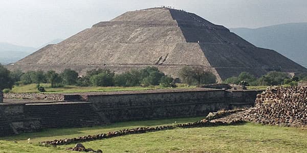 Place Pirámides de Teotihuacan