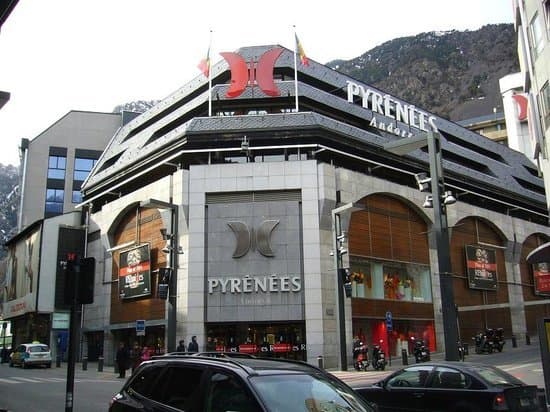 Place Pyrénées Andorra