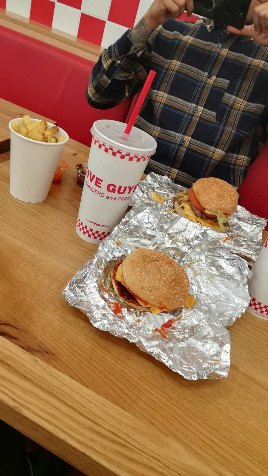 Restaurantes Five Guys - La Maquinista