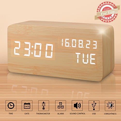 Product Reloj Digital Despertador Madera de Haya con Control de Sonido y LED