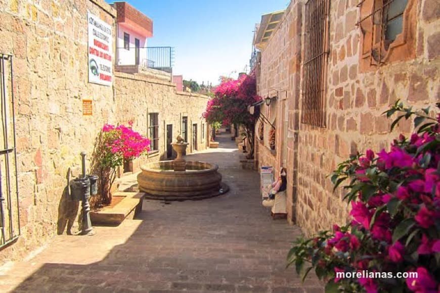 Place El Callejon Del Romance