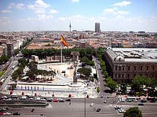 Place Plaza de Colón