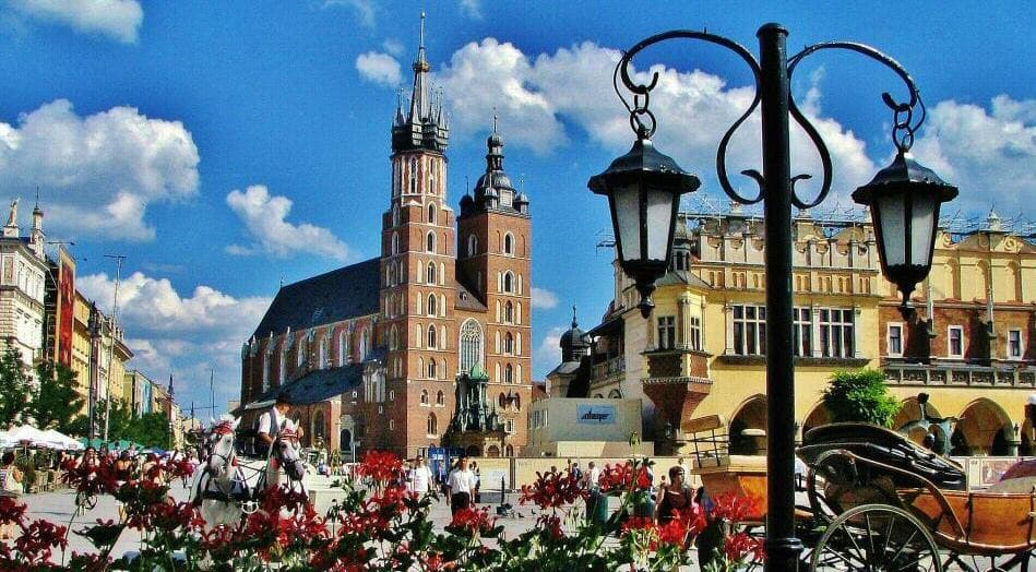 Place Plaza del Mercado de Cracovia