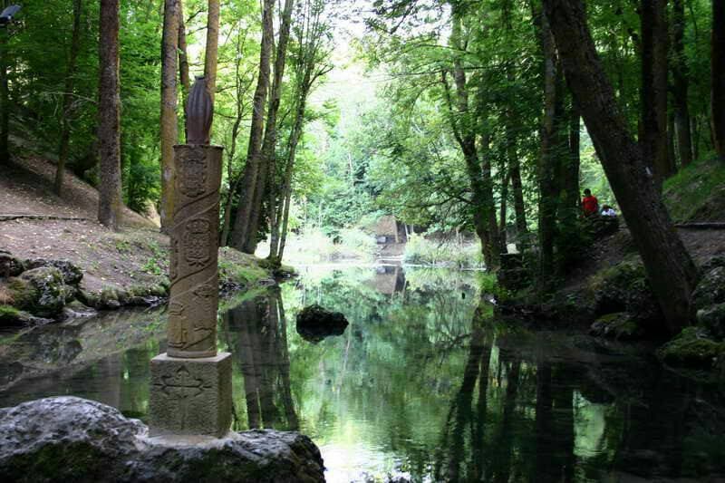 Moda Nacimiento del río Ebro (Fontibre) - Qué saber antes de ir - Lo más ...