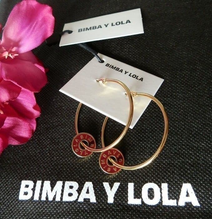 Moda Pendientes aro logo negro | BIMBA Y LOLA ®