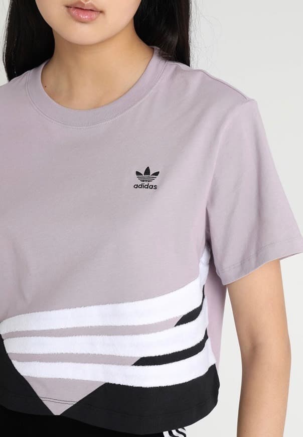 Moda adidas Originals CROP TEE - Camiseta estampada - soft vision ...