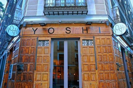 Restaurantes Yoshi - Sushi & Japanese Grill