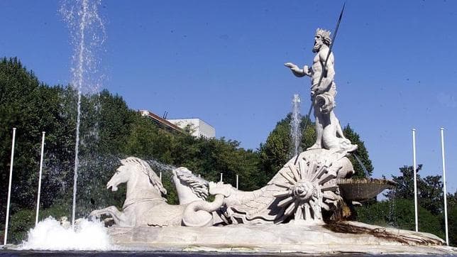 Lugar Fuente de Neptuno