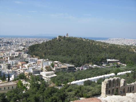 Lugar Filopappou Hill or Hill of the Muses