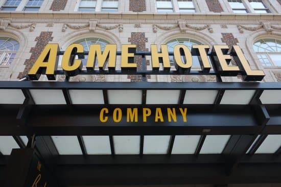 Lugar ACME Hotel Company