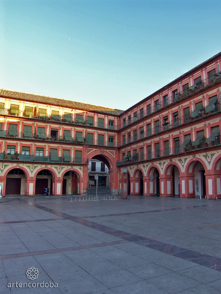 Lugar La Plaza de la Corredera