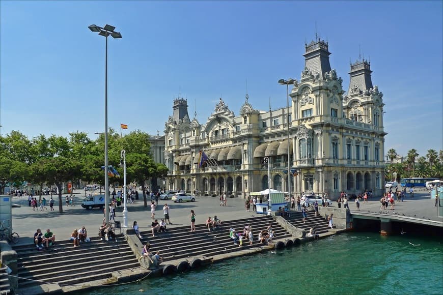 Place Port de Barcelona