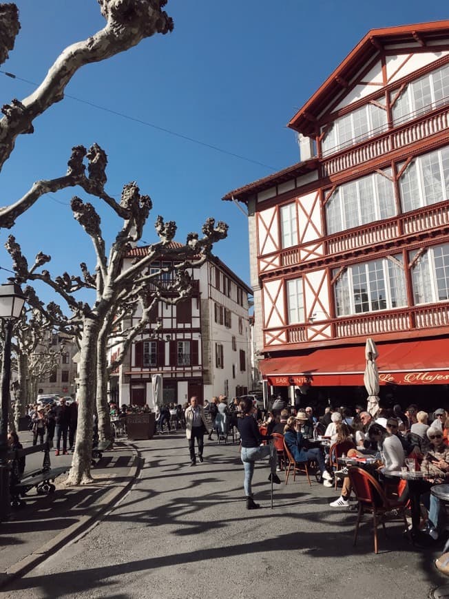 Place San Juan de Luz