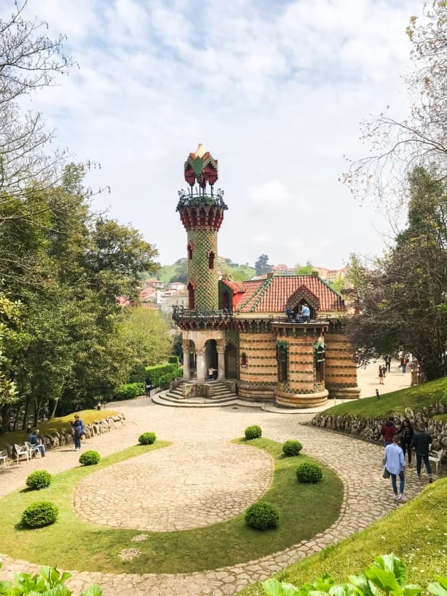 Lugar El Capricho de Gaudí