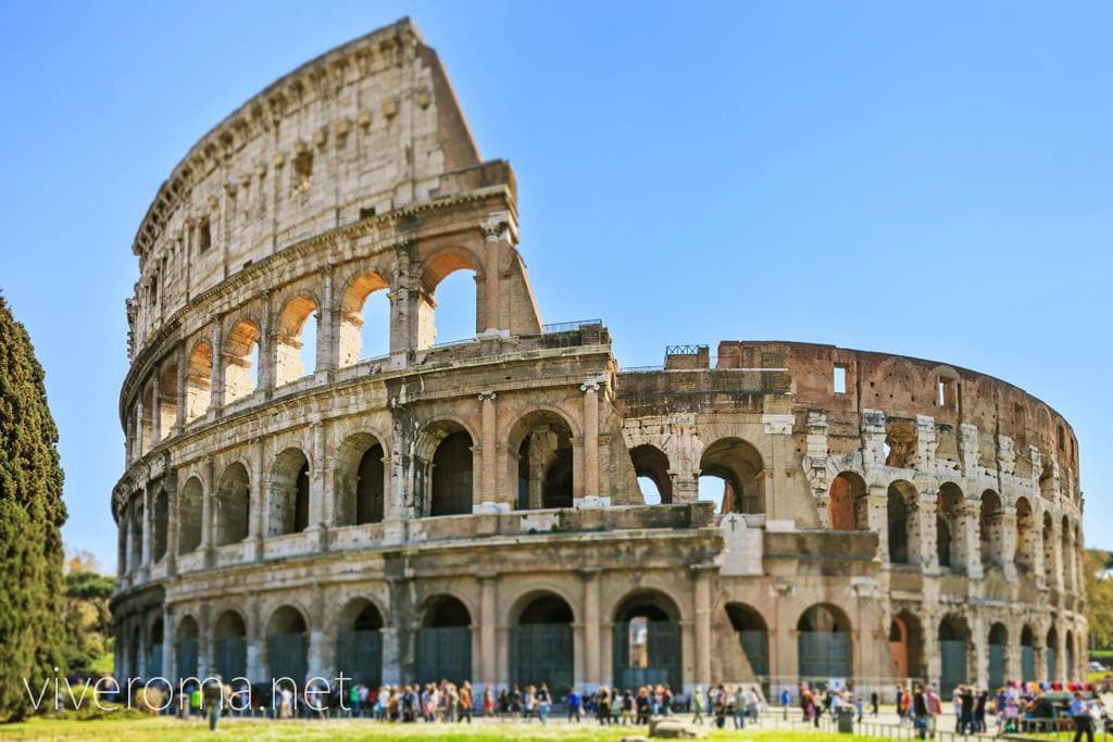 Lugar Coliseo de Roma