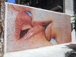 Lugar "El beso" de Joan Fontcuberta