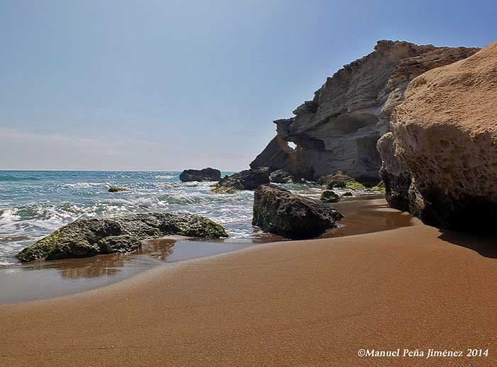 Lugar Cala Chica de Los Escullos