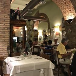 Restaurantes La Taverna Dei Monti