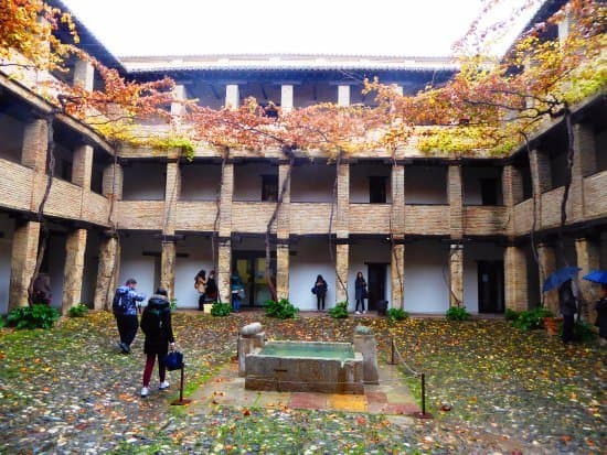 Place Corral del Carbón