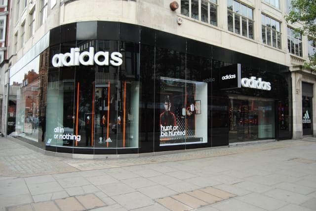 Place adidas Store