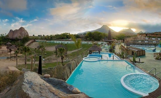 Lugar Magic Natura Animal, Water Park & Polynesian Lodge Resort