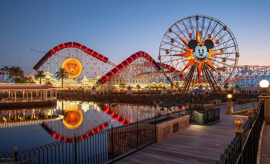 Lugar Disney California Adventure Park