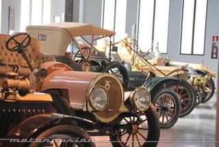 Lugar Museo Automovilístico y de la Moda