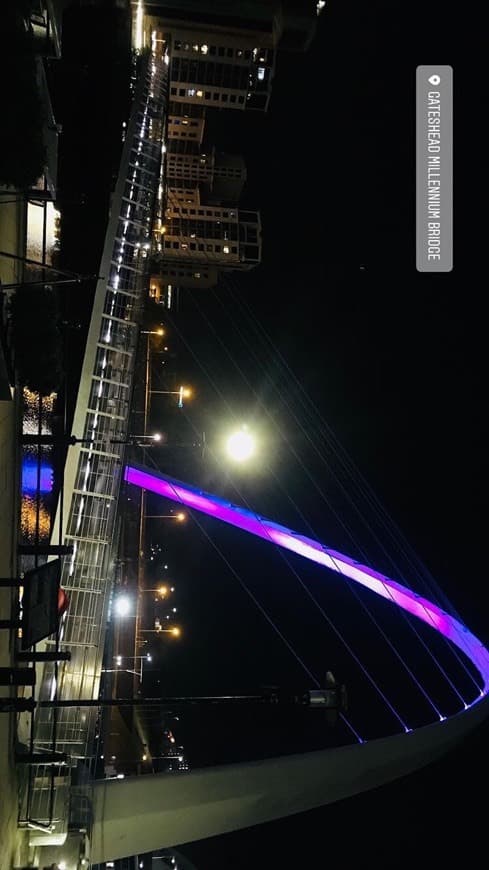 Lugar Gateshead Millenium Bridge