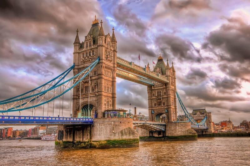 Place Tower Bridge