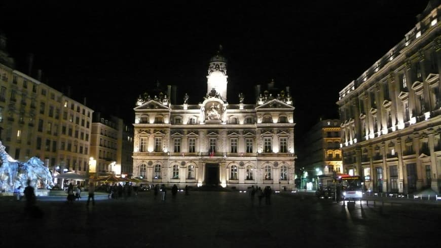 Place Hôtel de Ville de Lyon