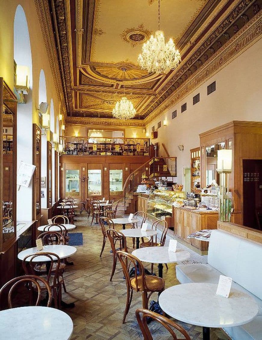 Place Café Savoy