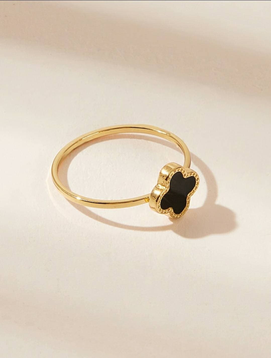 Product Anillo diseño de trébol 🍀