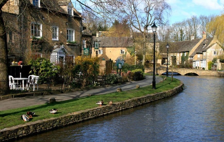 Lugar Bourton-on-the-Water