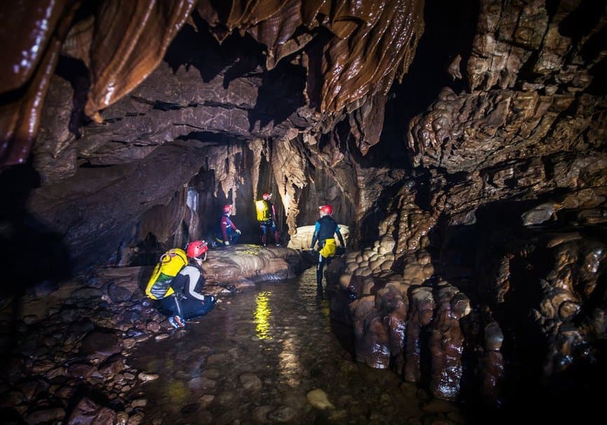 Place Cueva de Valporquero