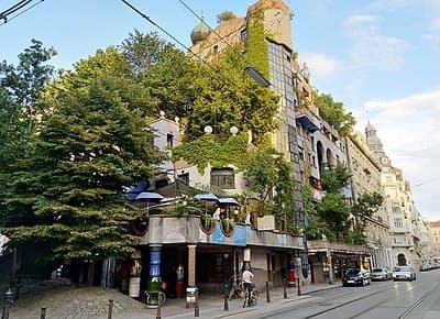 Place Hundertwasser Village