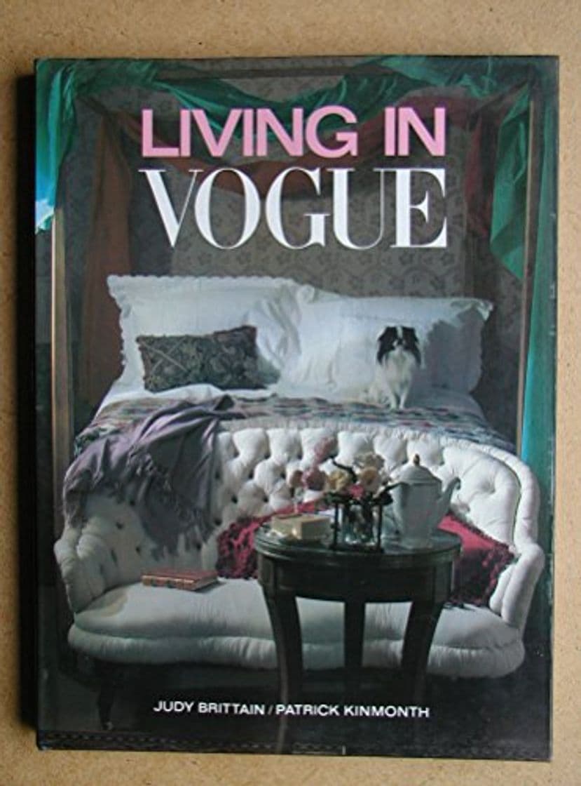 Book Living in "Vogue"