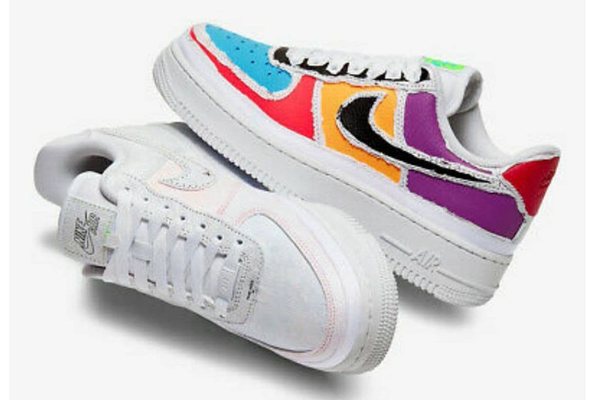 Moda Women's Air Force 1 'Reveal' Release Date. Nike SNKRS