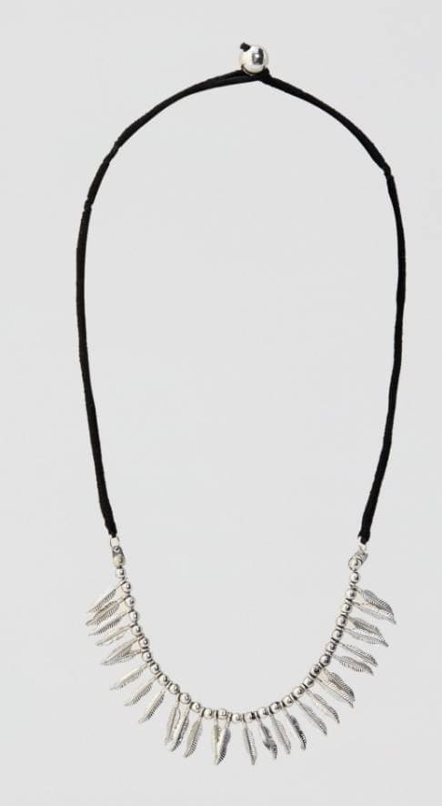 Producto Collar plumas pull&bear