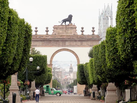 Place León