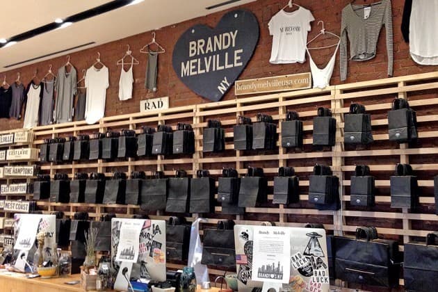 Place Brandy Melville