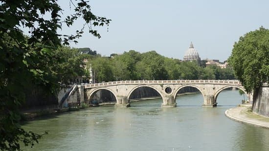 Lugar Ponte Garibaldi