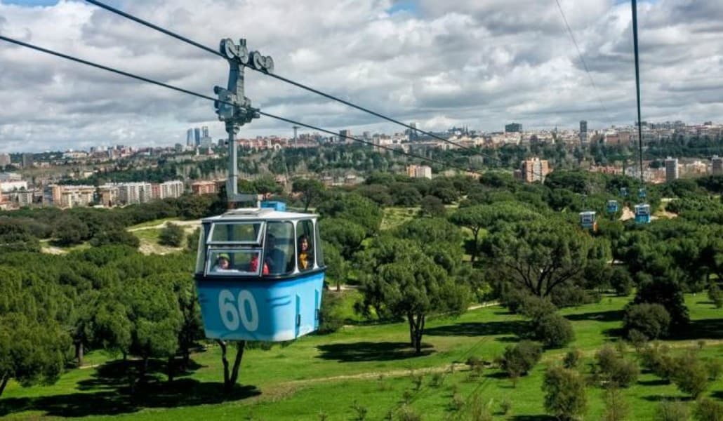 Lugar Teleférico de Madrid - Estación Rosales