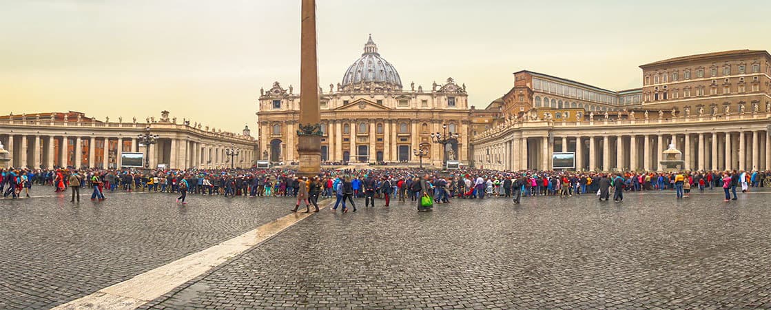 Place Piazza San Pietro