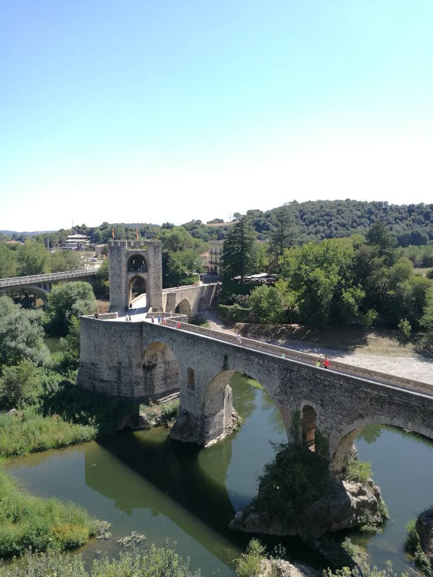 Place Besalú